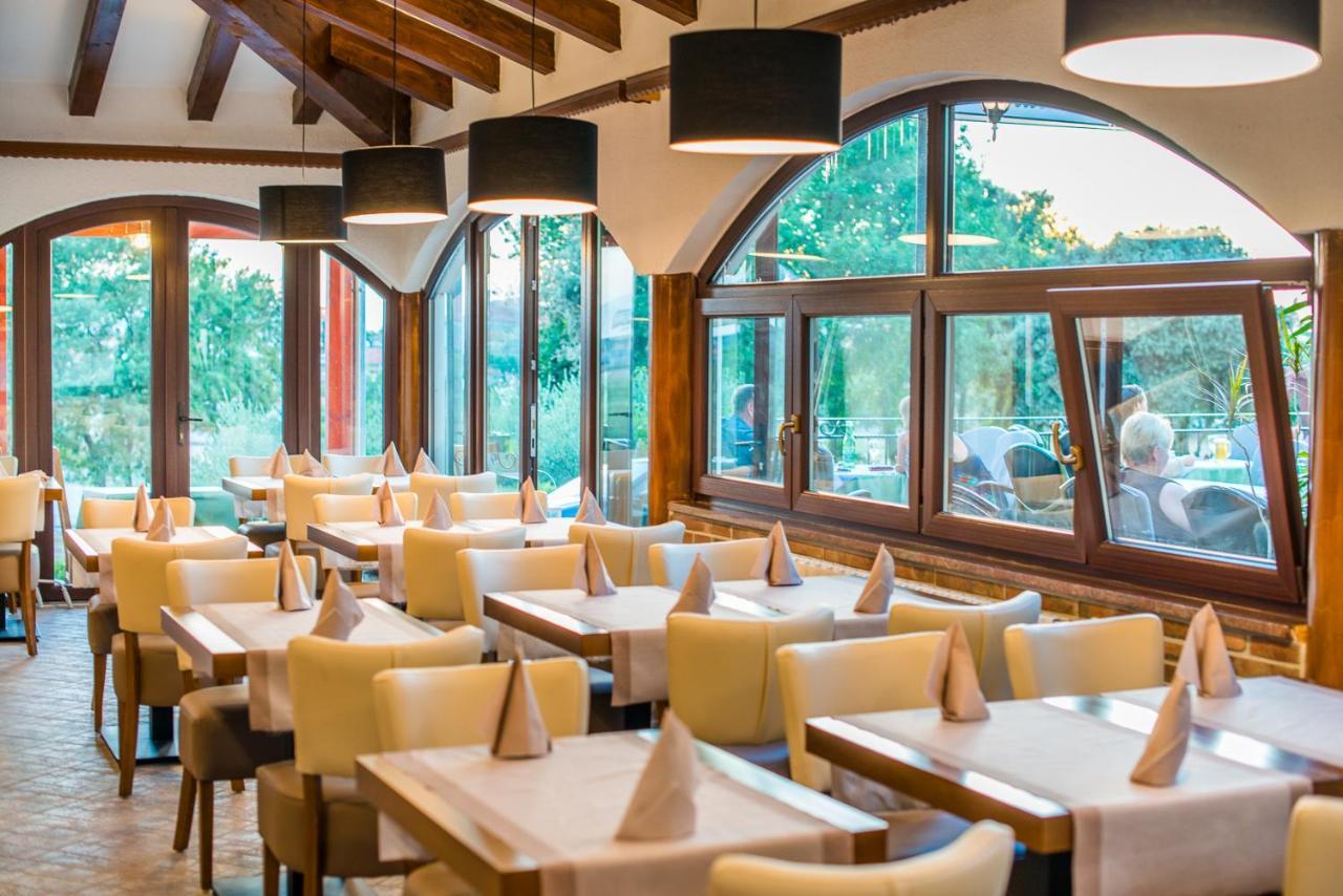 Hotel Villa Vrsar Eksteriør billede