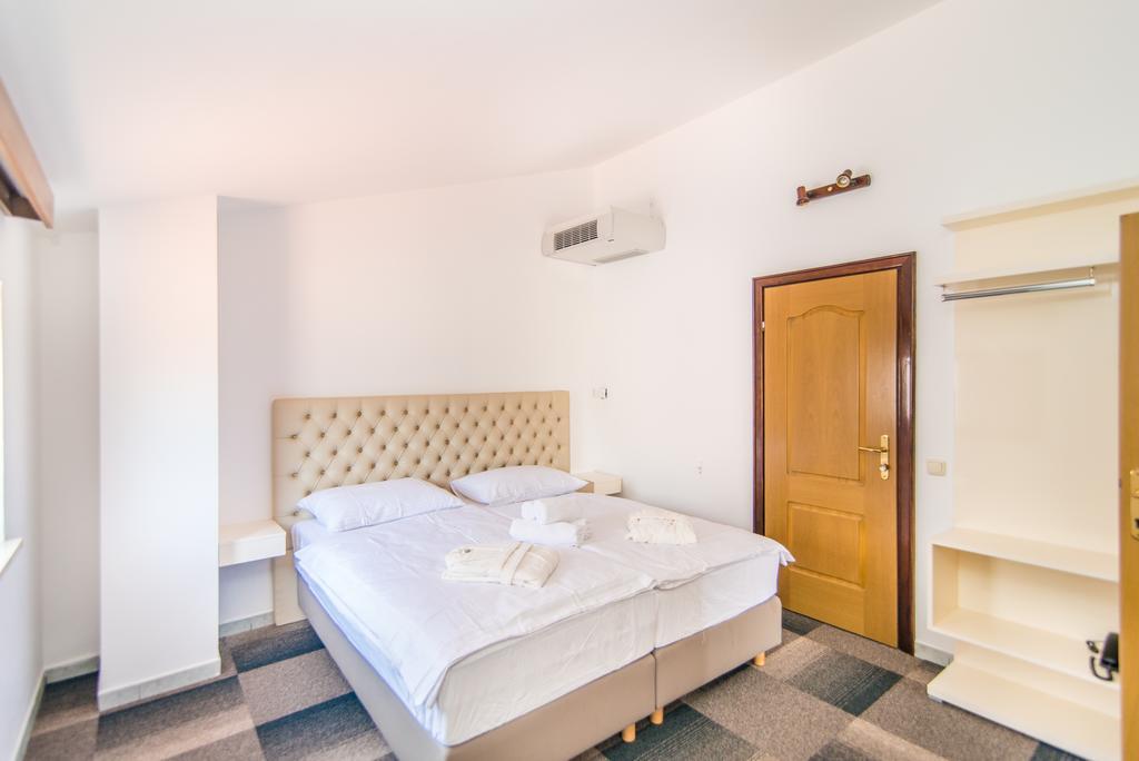 Hotel Villa Vrsar Eksteriør billede
