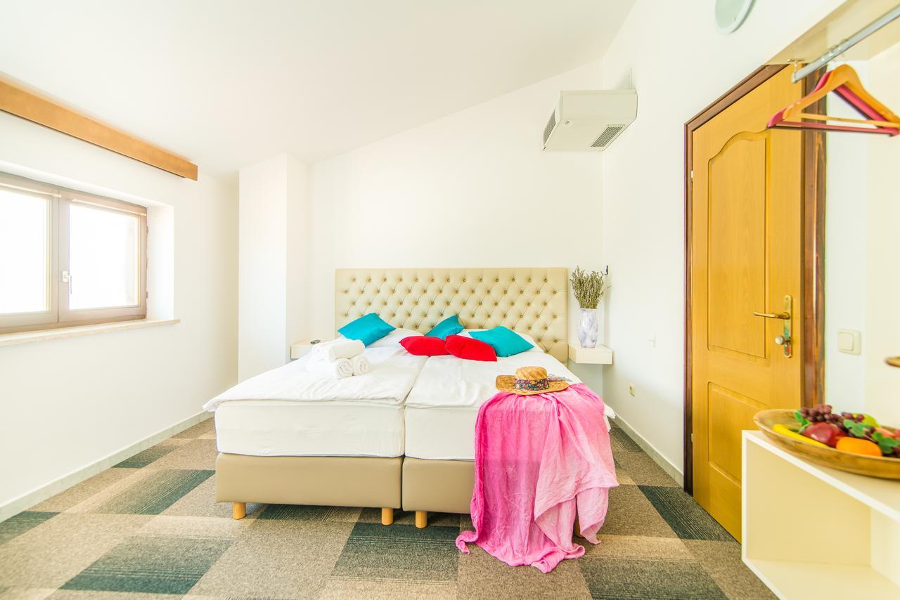 Hotel Villa Vrsar Eksteriør billede