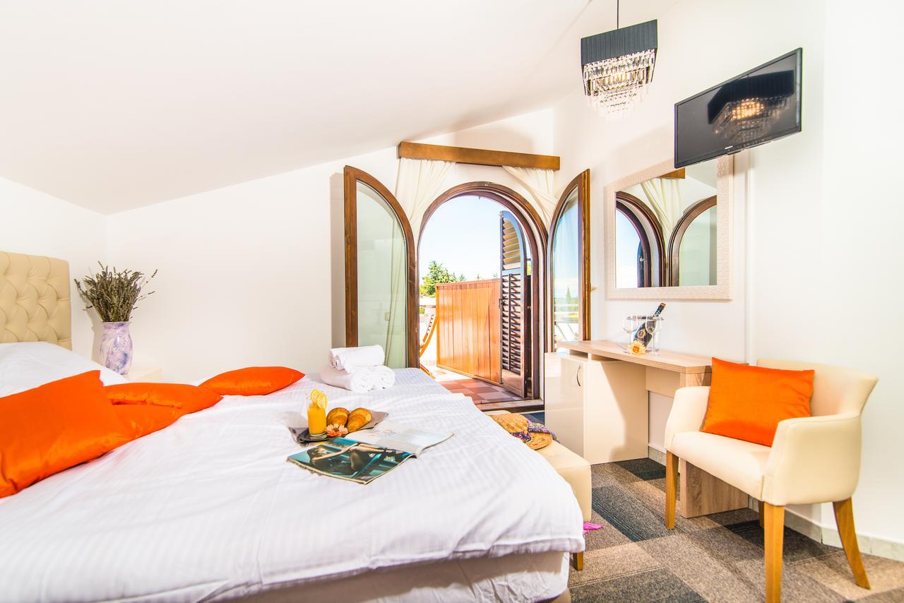 Hotel Villa Vrsar Eksteriør billede